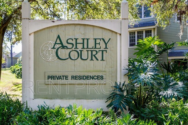 Building Photo - 3725 S Lake Orlando Pkwy