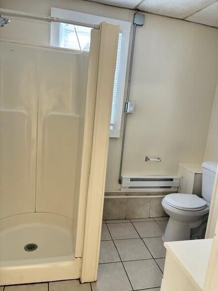 Building Photo - 37 Wakefield St