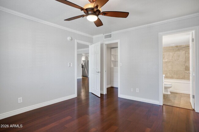 Building Photo - 10444 N 69th St