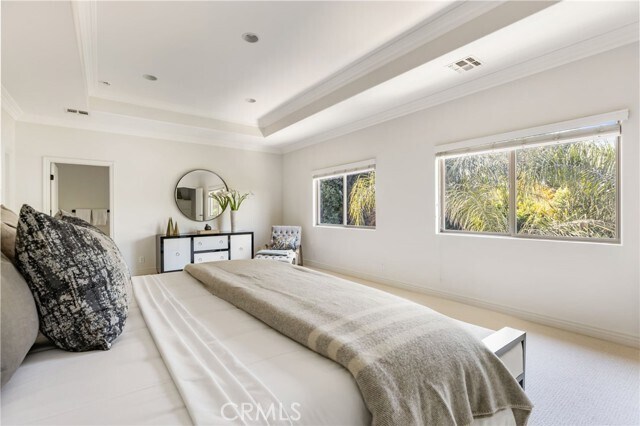 Building Photo - 16659 Addison St