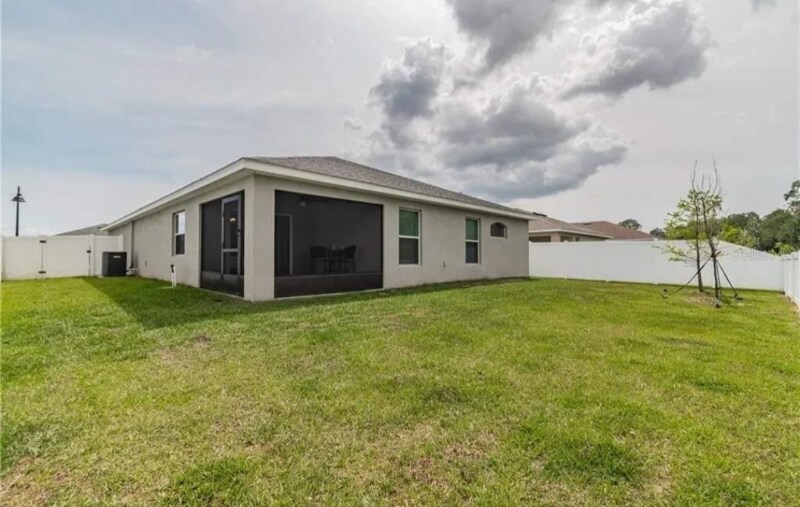 Building Photo - 6945 Gideon Cir