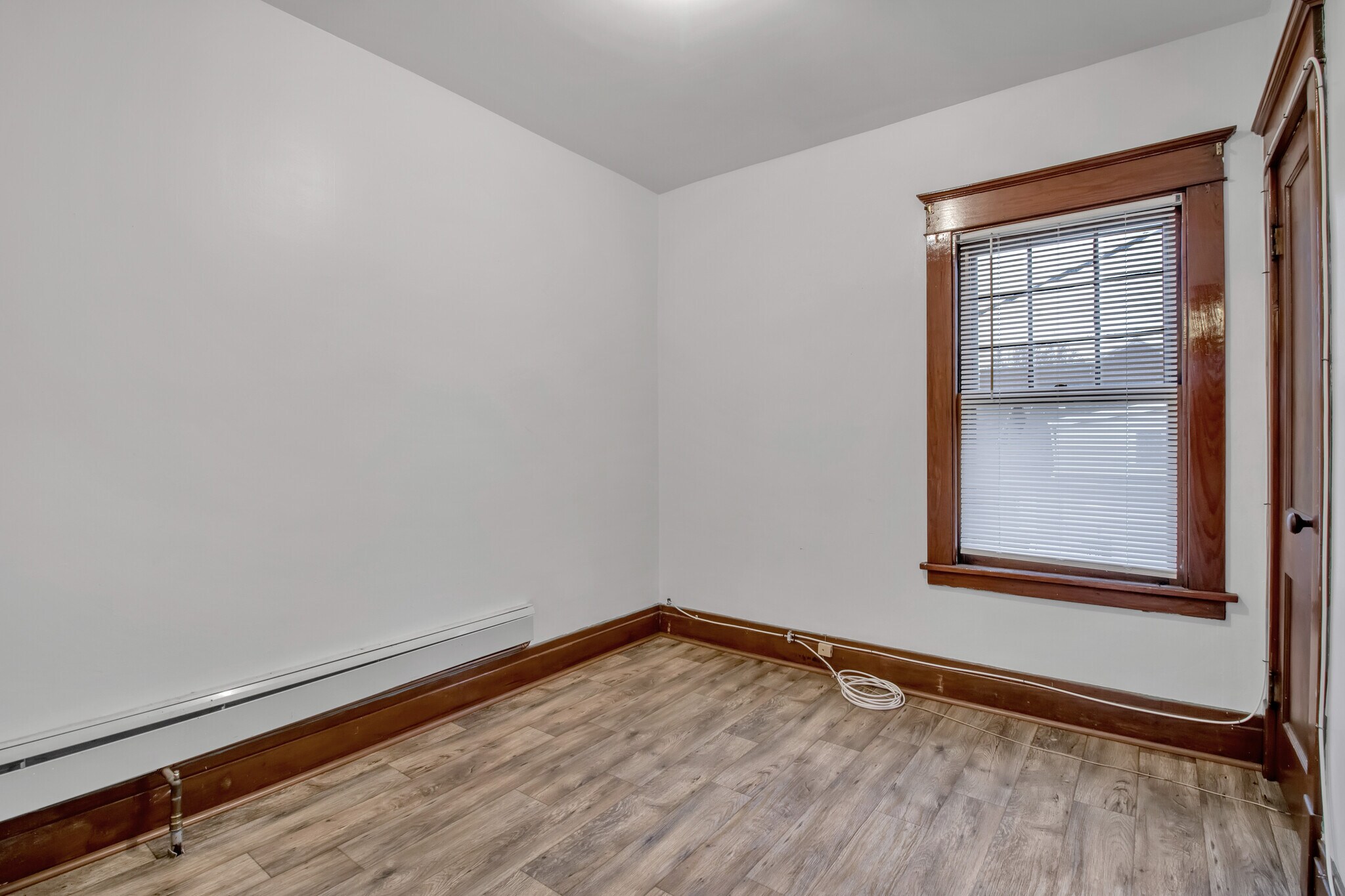 Building Photo - 79 Ideal St