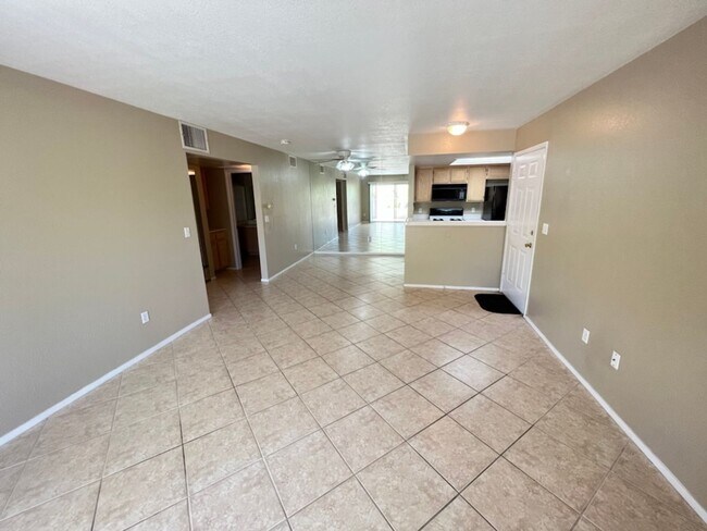 Building Photo - 1901 Rio Canyon Ct