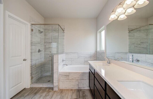 Building Photo - 2442 Wembley Way