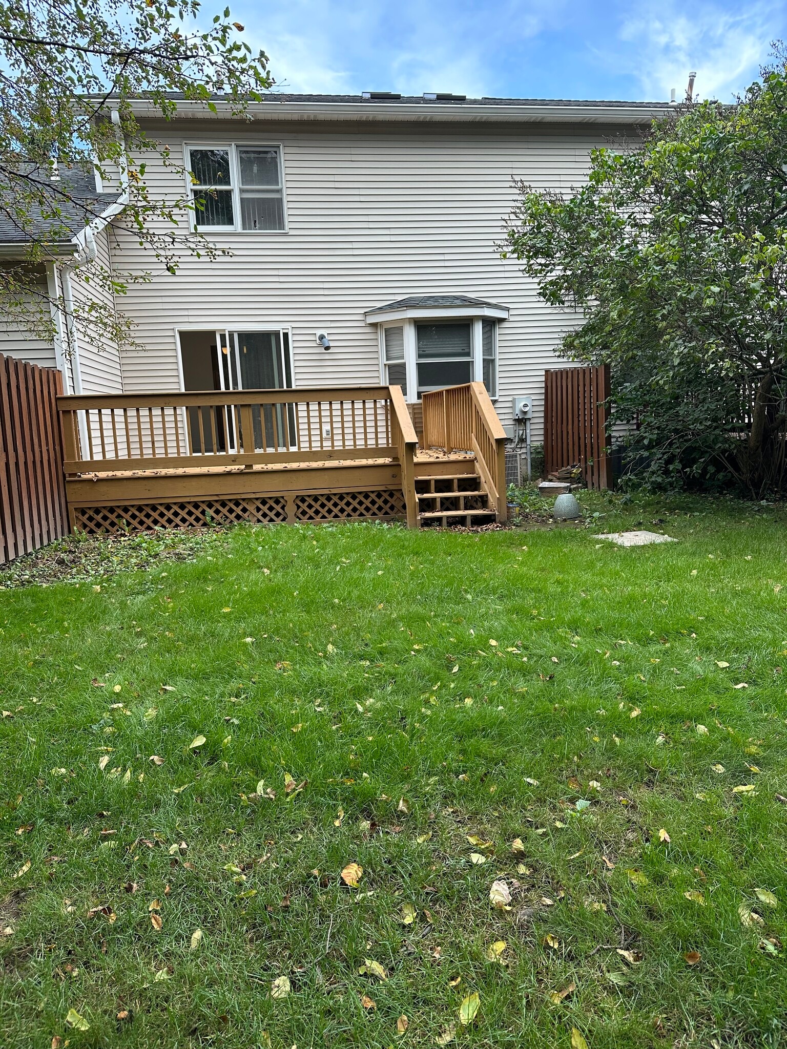 Building Photo - 637 Strand Pond Cir