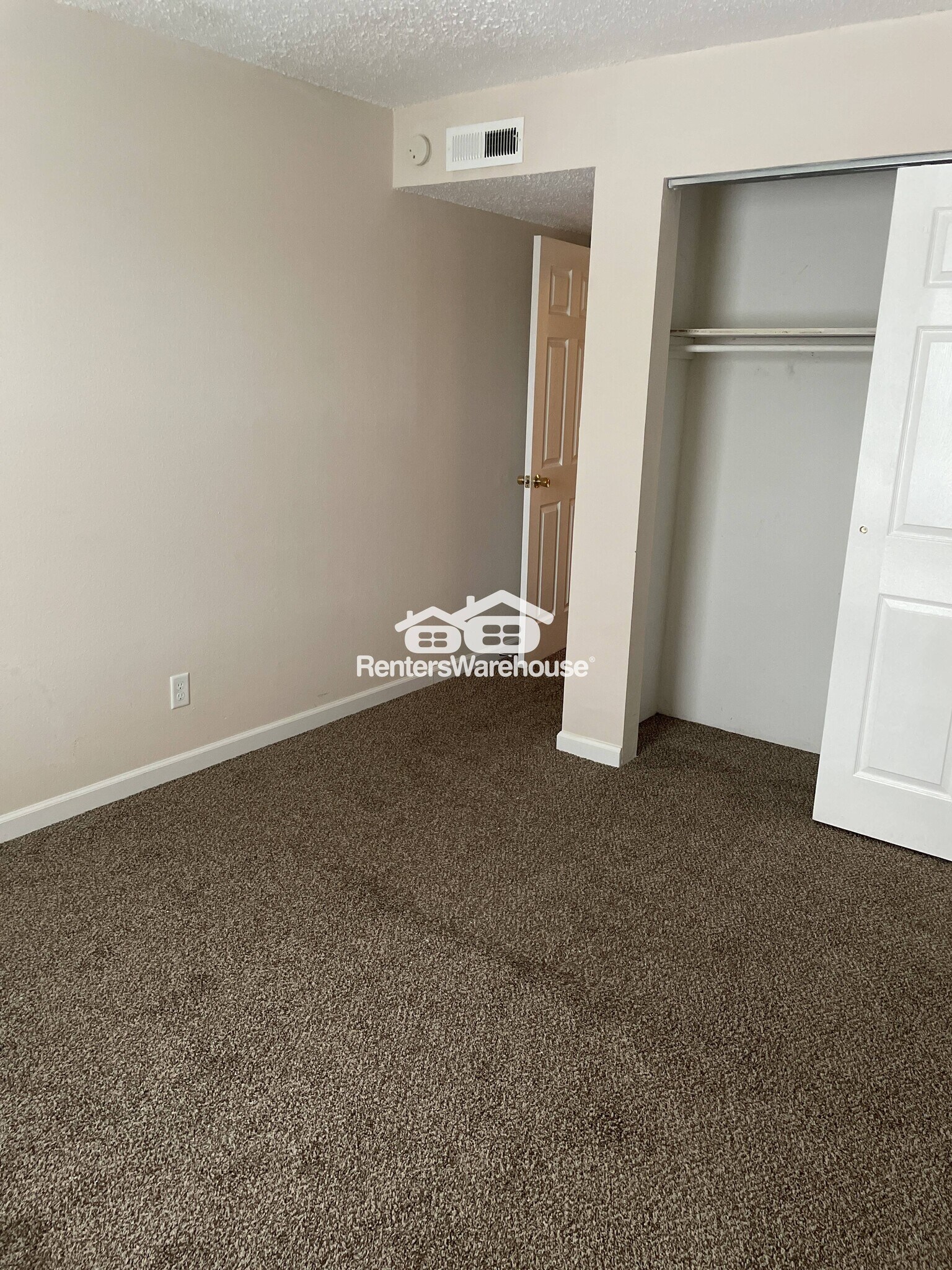 Building Photo - 1464 Hawks Nest Ct