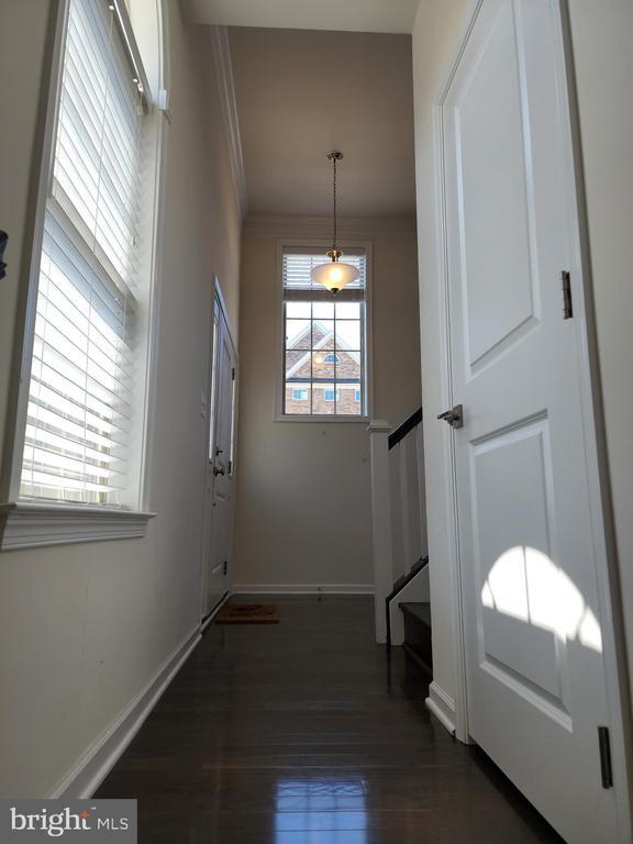 Building Photo - 25020 Cambridge Hl Ter