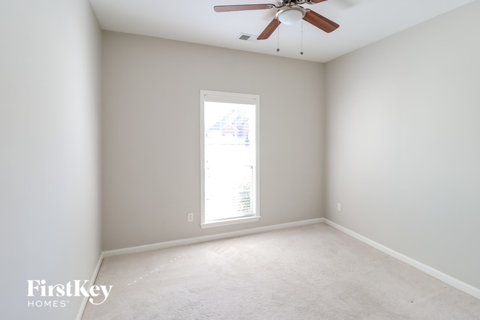 Building Photo - 600 Bentmoor Dr