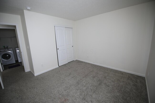 Building Photo - 216 Old Bay Dr