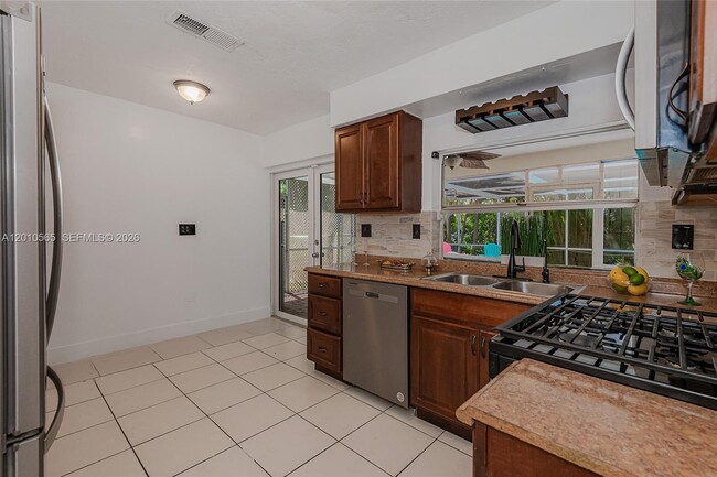 Building Photo - 8690 NW 24th Pl