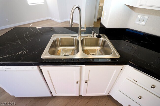 Building Photo - 9450 Spellman Ct