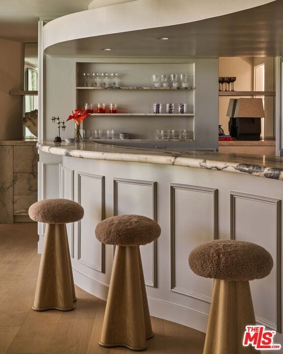 Building Photo - 1865 Loma Vista Dr