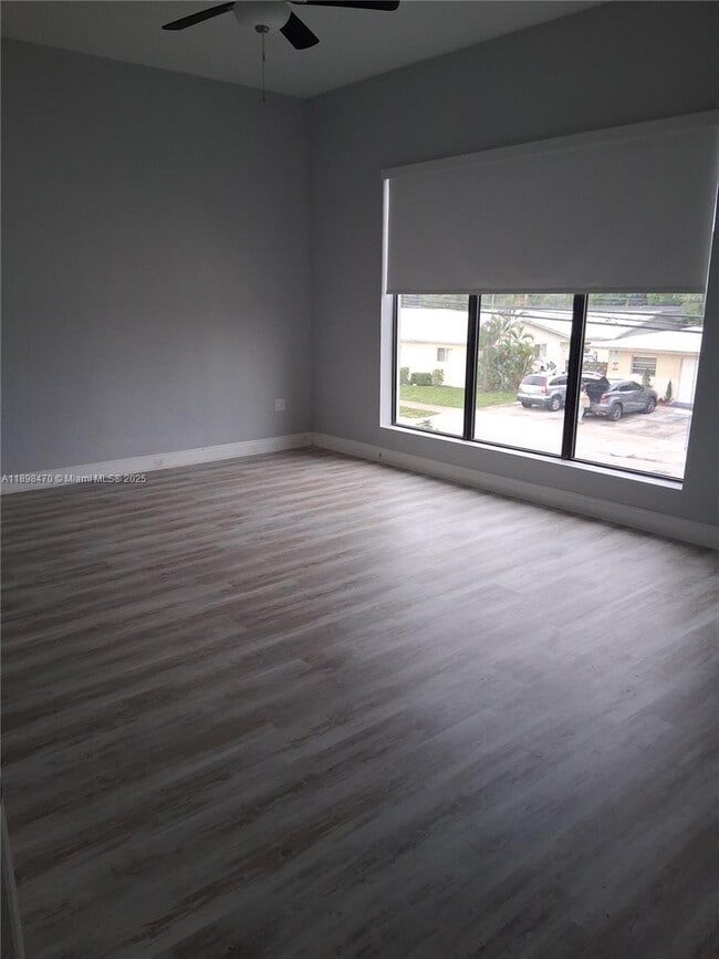 Building Photo - 488 NW 40th Ct