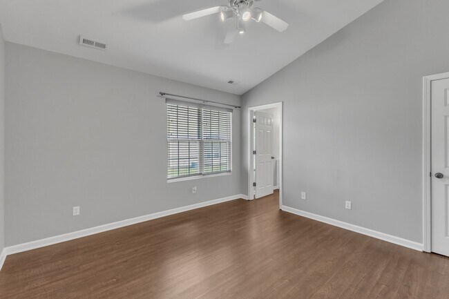 Building Photo - 3359 Bridgeville Rd