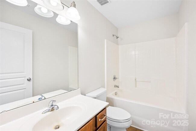 Building Photo - 5916 Mcdowell Run Dr