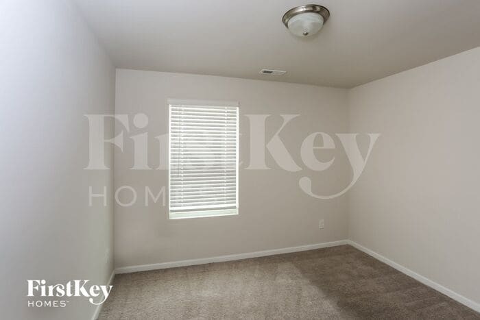 Building Photo - 8204 Williams Farm Dr