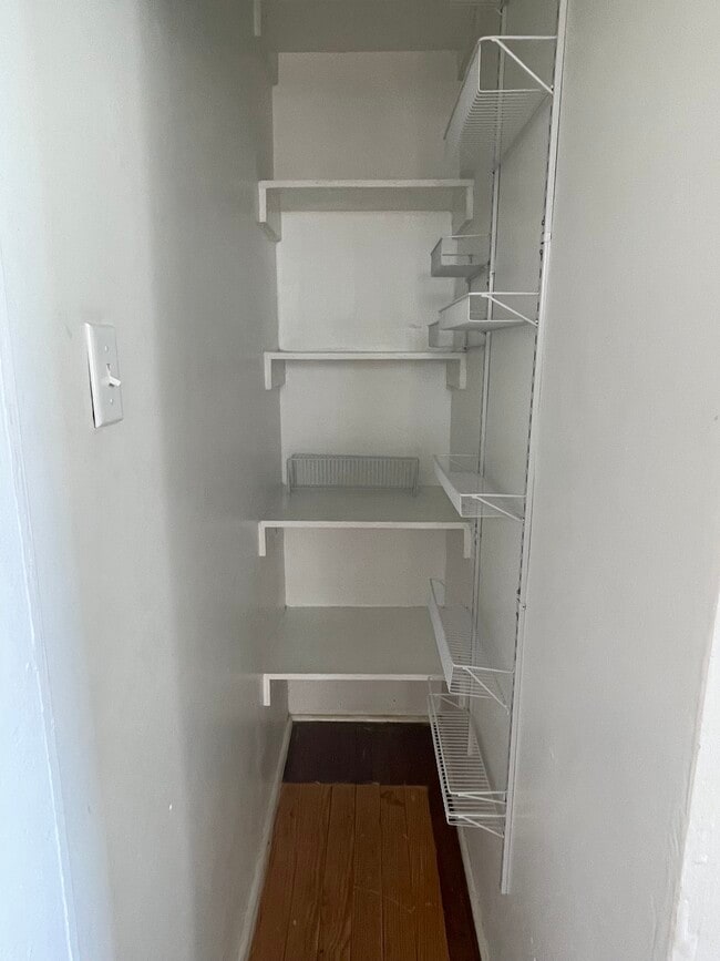 Building Photo - 7810 Saint Charles Ave