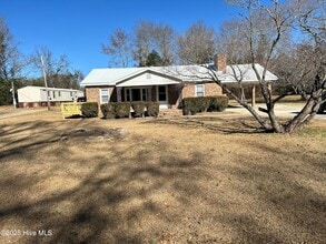 Building Photo - 178 Rosalyn Rd