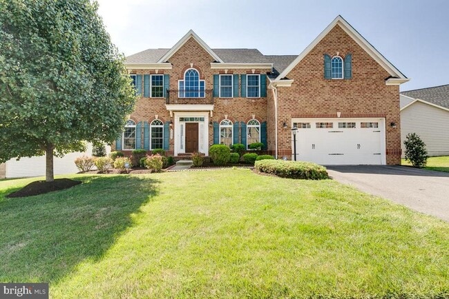 Building Photo - 42463 Pine Forest Dr