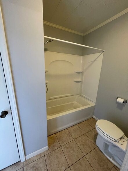 Building Photo - 208 St George St