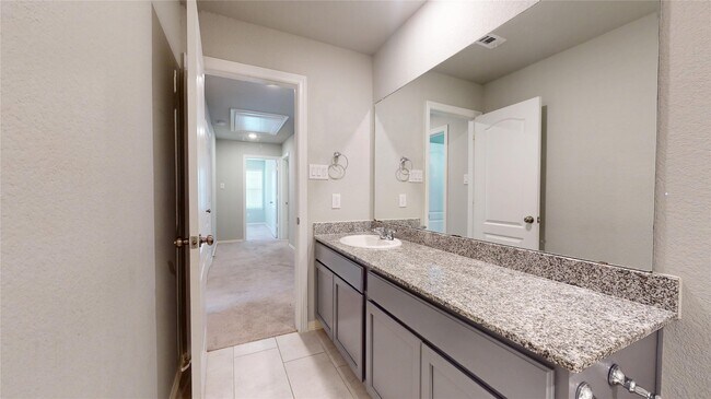 Building Photo - 24702 Crimson Pine Dr