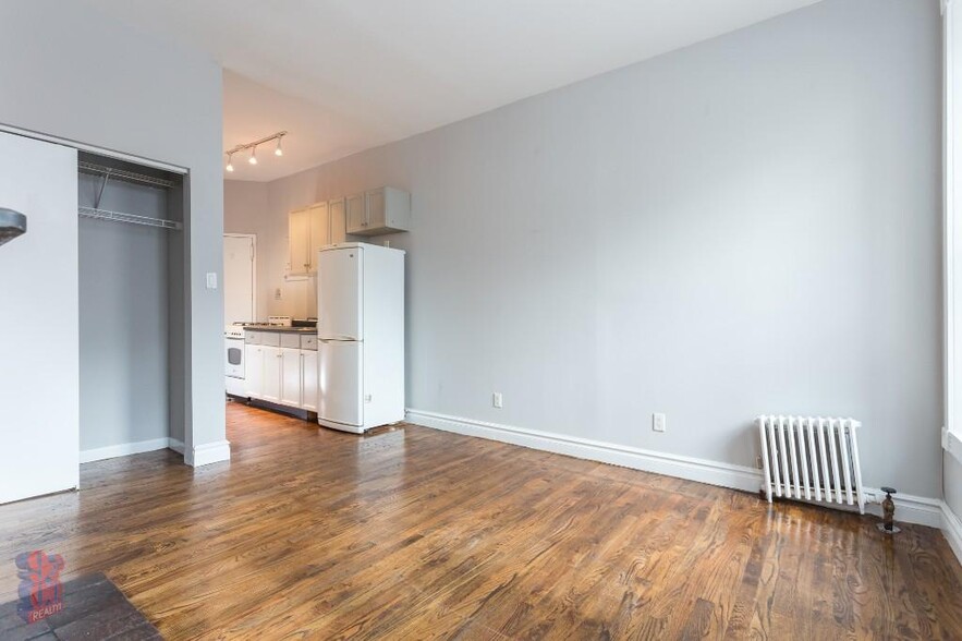 Building Photo - 51 Leroy St