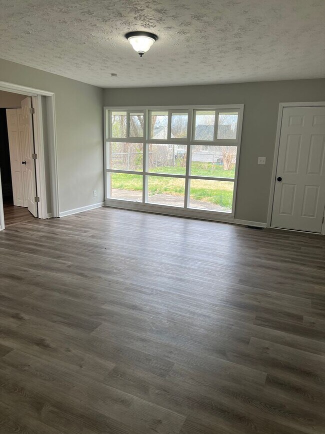 Building Photo - 8826 Cabot Dr