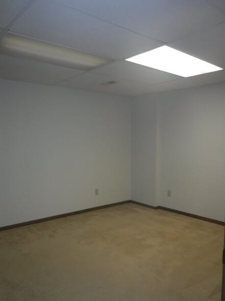 Building Photo - 3903 Williamsbrook Dr