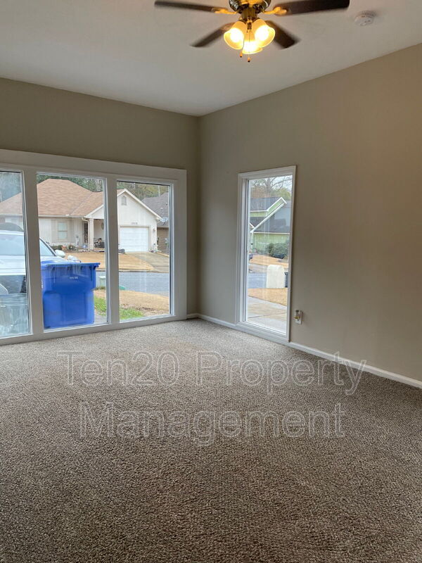 Building Photo - 326 Hardaway Ct