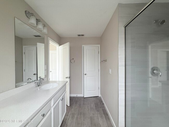 Building Photo - 12835 Josslyn Ln