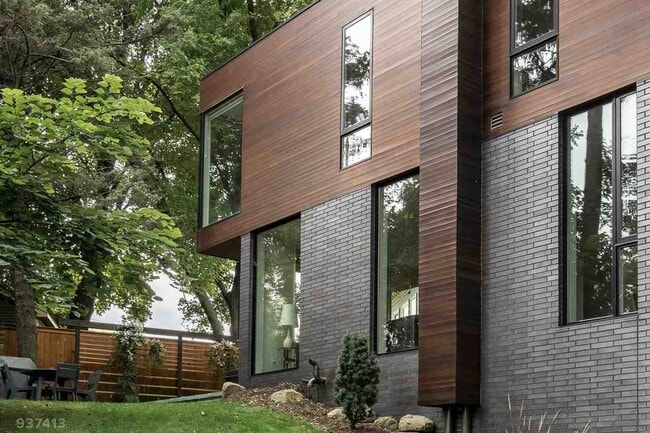 Building Photo - 209 N Prospect Ave