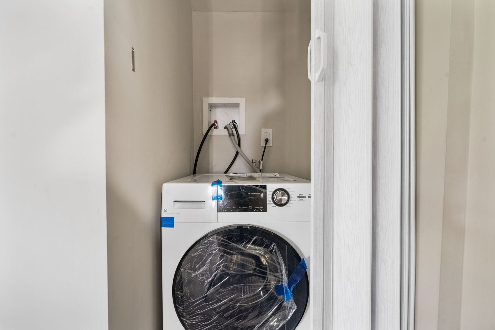 Building Photo - 741 Sullivant Ave