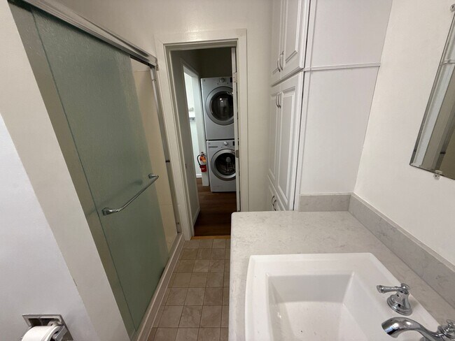 Building Photo - RC- 3894-3896 Ruby St., Oakland, CA, 94609