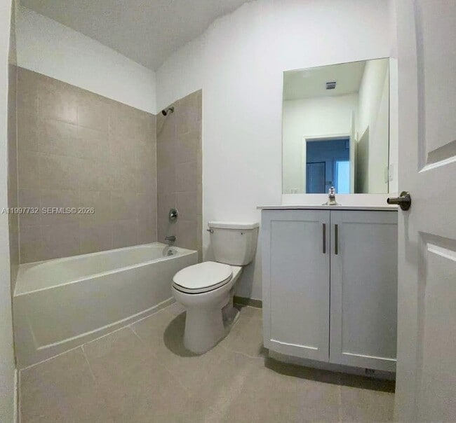 Building Photo - 1845 SE 27th Rd