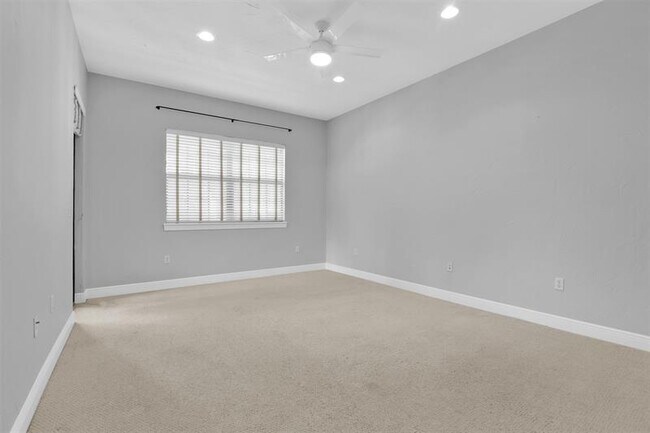 Building Photo - 7535 Old Thyme Ct