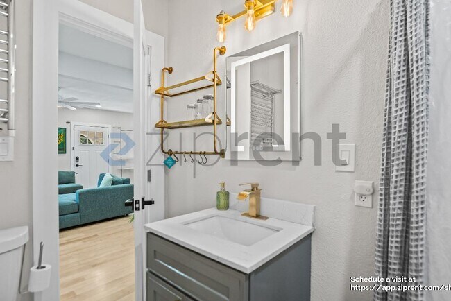 Building Photo - 3473 Birdsall Ave