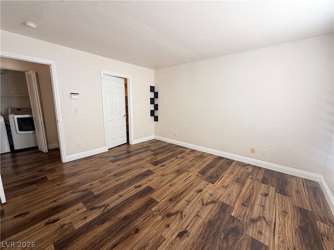 Building Photo - 853 Dancing Vines Ave