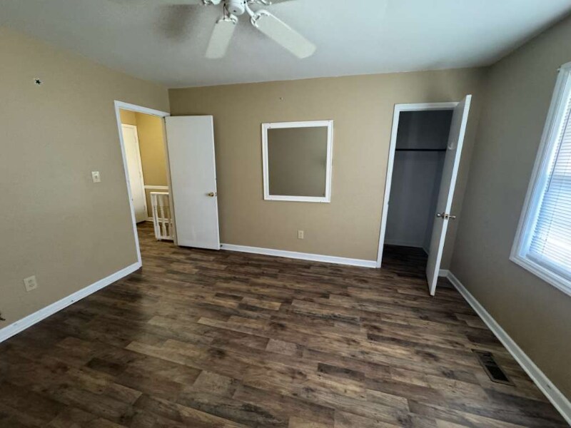 Building Photo - 6314 Wedgewood St