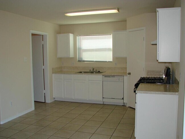 Building Photo - 4607 Evergreen Mdw Ct