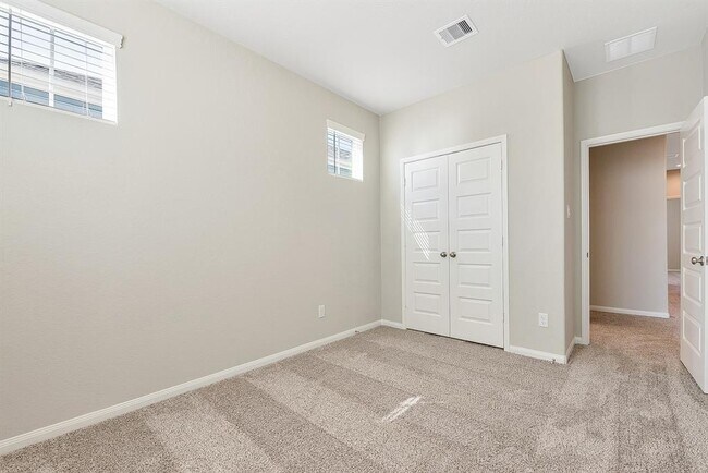 Building Photo - 9814 Magnolia Village Ln