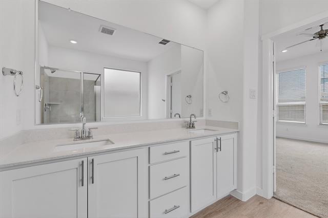 Building Photo - 212 Invermore Dr