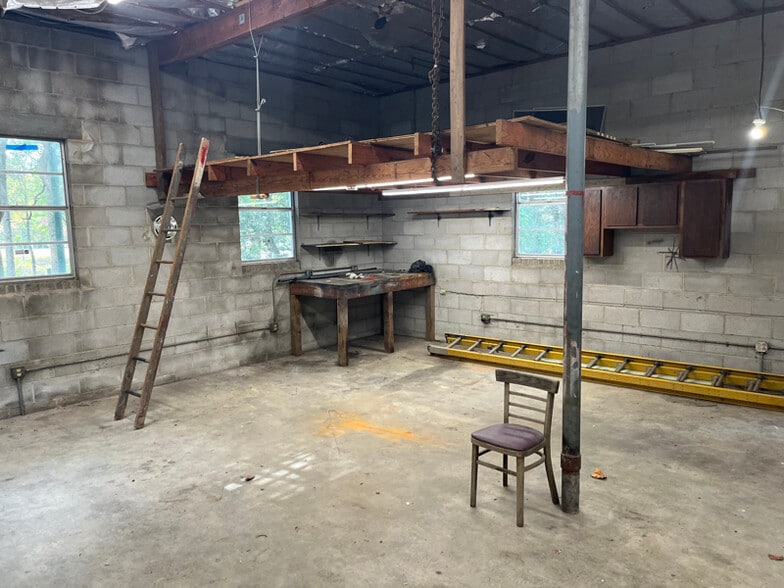 Building Photo - 3724 Beulah Rd