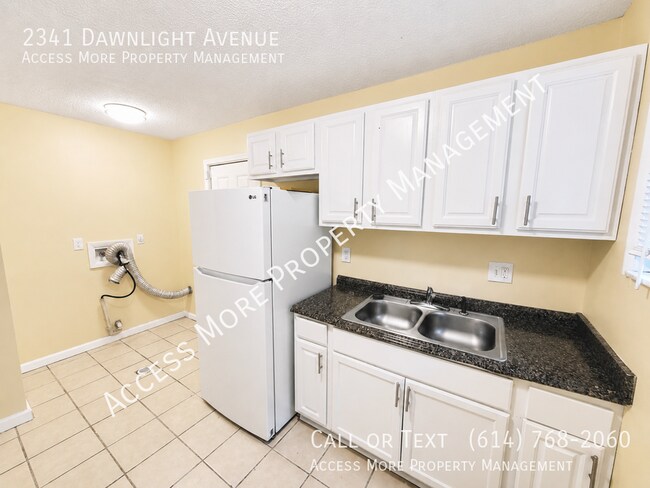 Building Photo - 2341 Dawnlight Ave