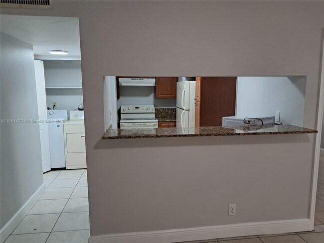 Building Photo - 3711 NW 95th Terrace