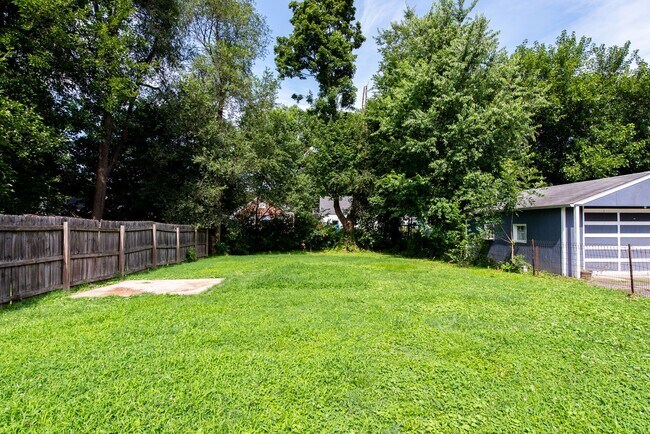 Building Photo - Charming 2-Bedroom Home with Bonus Attic S...