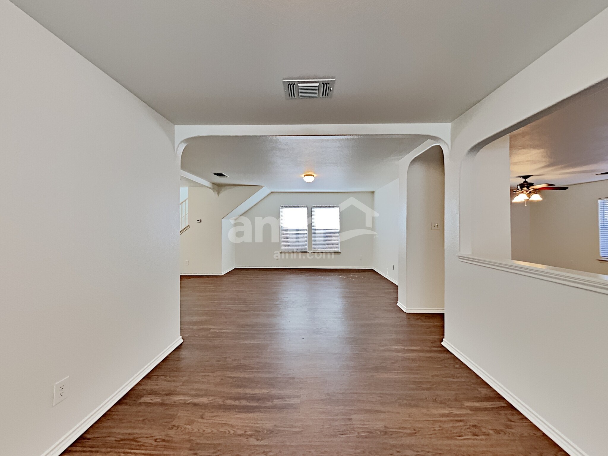 Building Photo - 742 Pinafore St