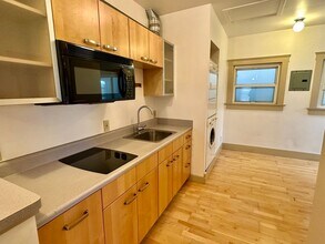 Building Photo - 1929-1929 Fourth Ave