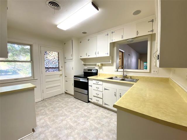 Building Photo - 5504 Winifred Dr