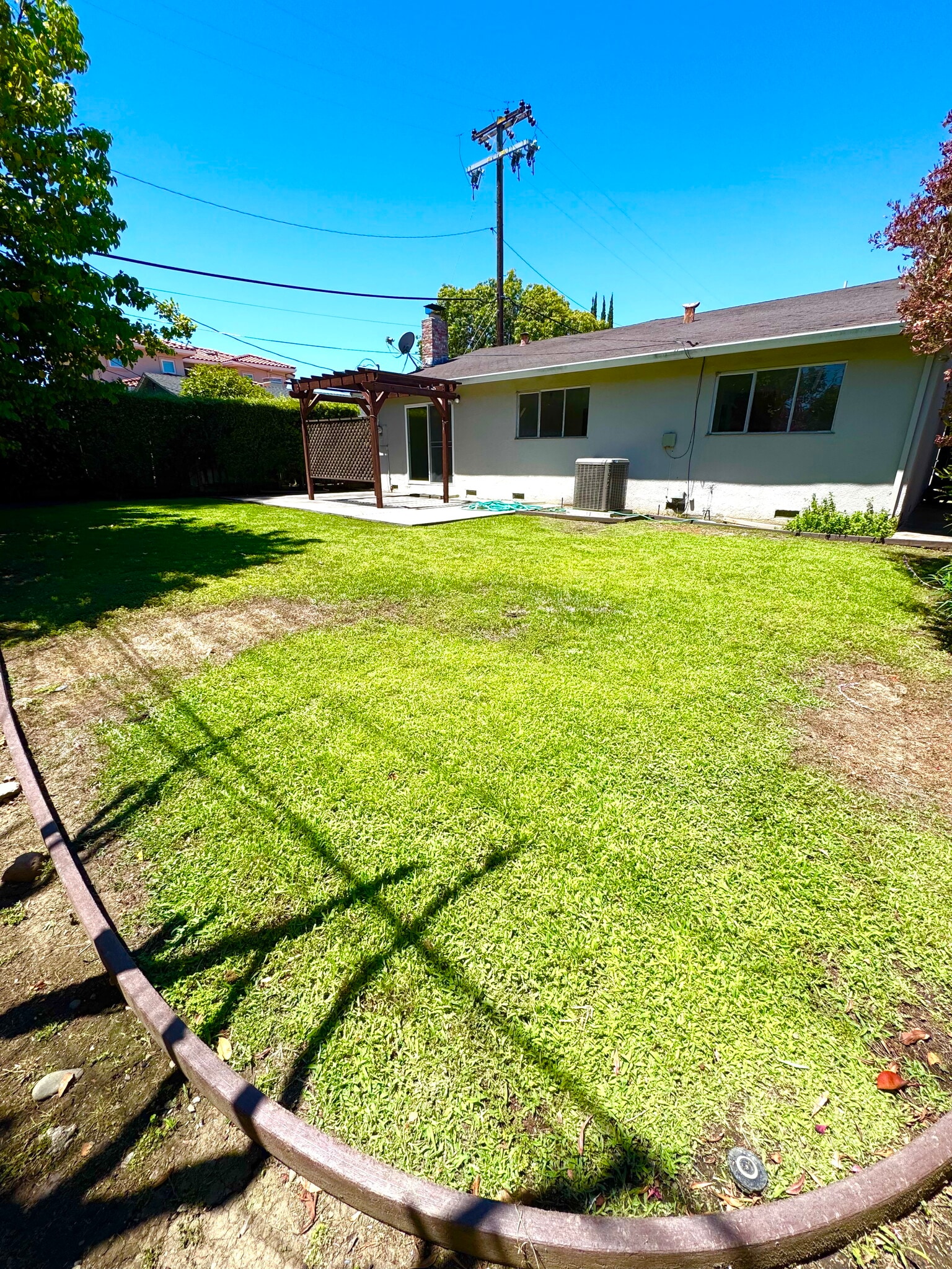 Building Photo - 1008 Huntingdon Dr