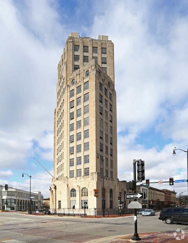 Elgin Tower 100 E Chicago St Elgin IL 60120 Apartment Finder